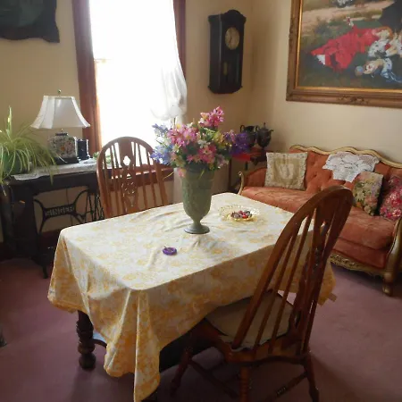 Violet Rose B&B-3